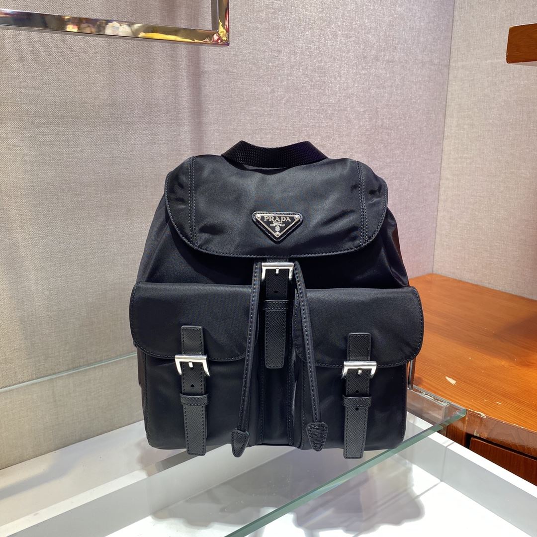 Pra*a backpacks